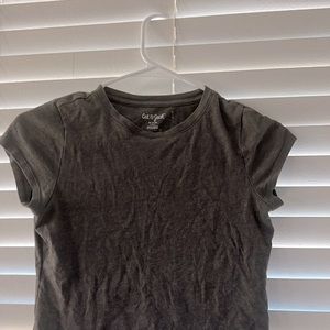 Grey short sleeve t shirt